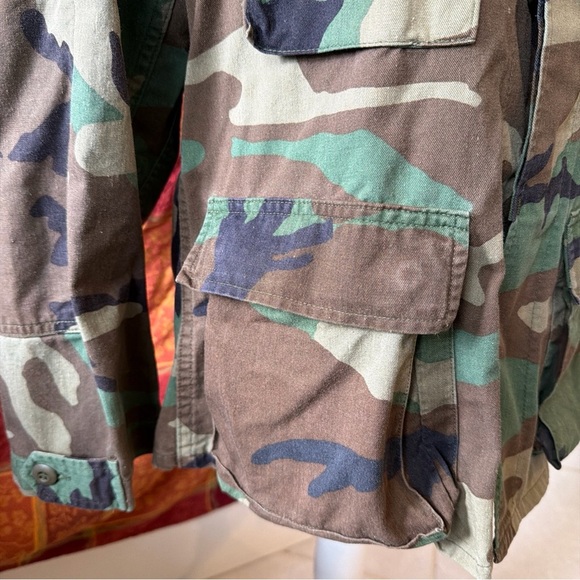 Camouflage Military Jacket - Picture 3 of 9